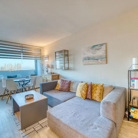 - Haus A, App 0a0303 Apartment